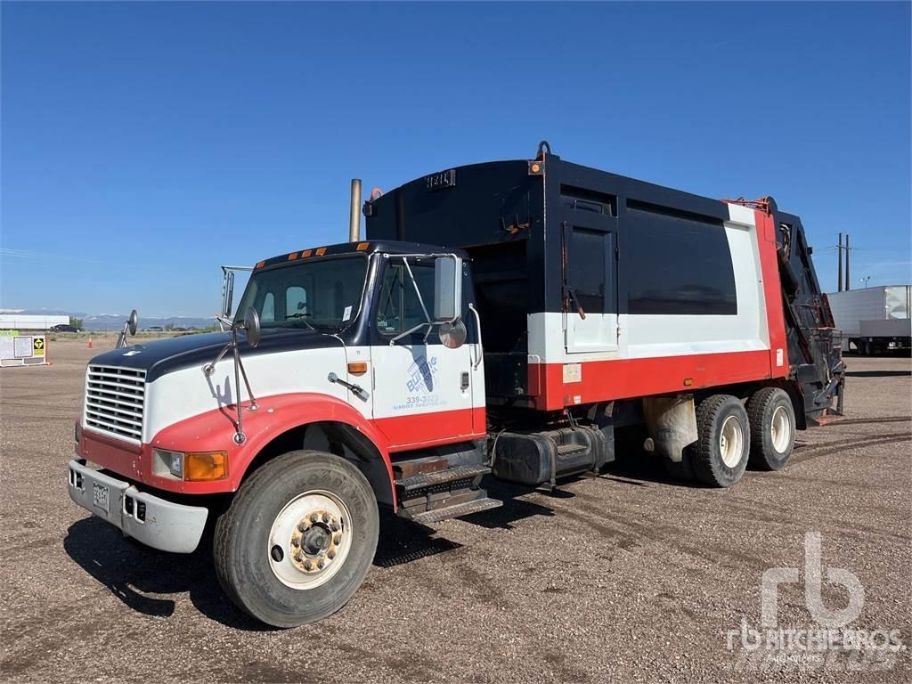 Navistar 4900 폐기물 수거 트럭