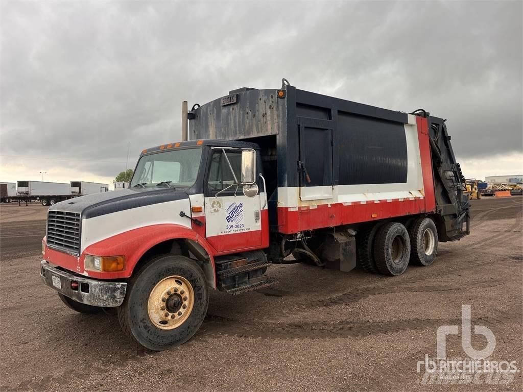 Navistar 4900 폐기물 수거 트럭