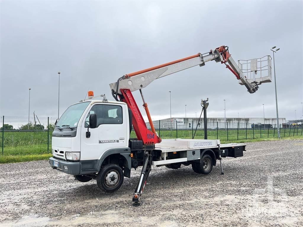 Nissan CABSTAR 트레일러 탑재 고소작업대