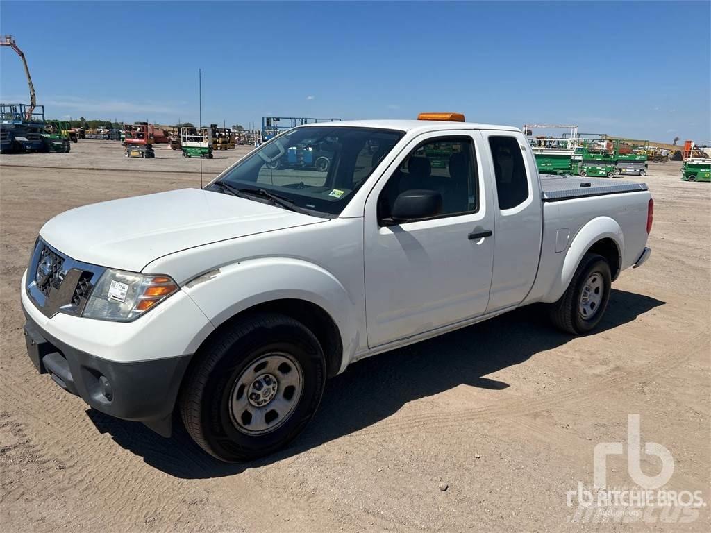 Nissan FRONTIER 픽업/드롭사이드