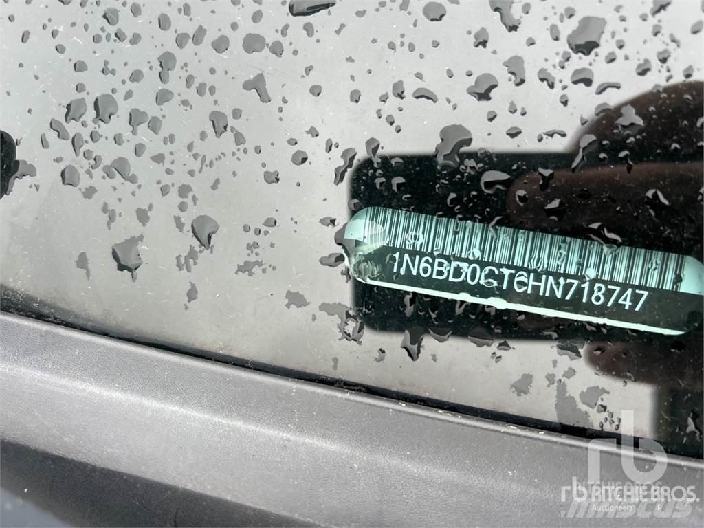 Nissan FRONTIER 픽업/드롭사이드