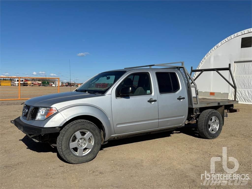 Nissan FRONTIER 플랫베드/드롭사이드 트럭