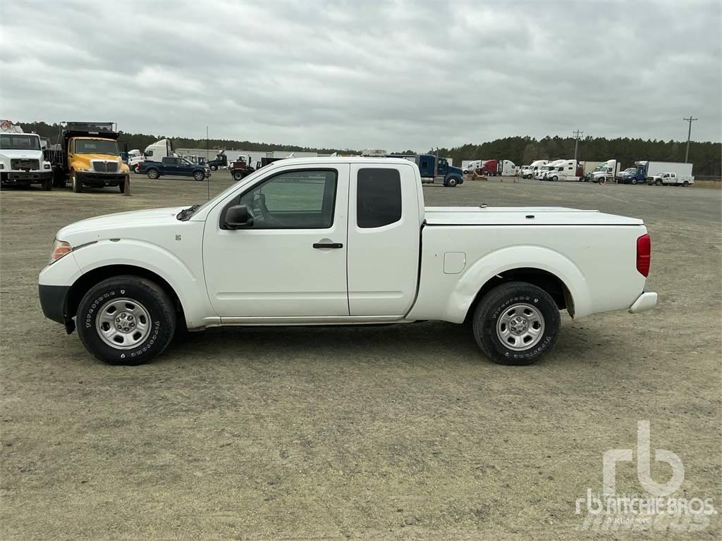 Nissan FRONTIER 픽업/드롭사이드