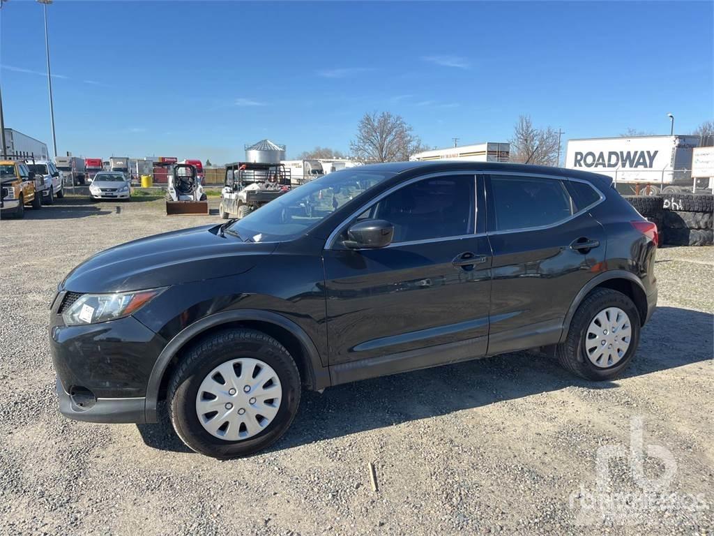 Nissan ROGUE 픽업/드롭사이드