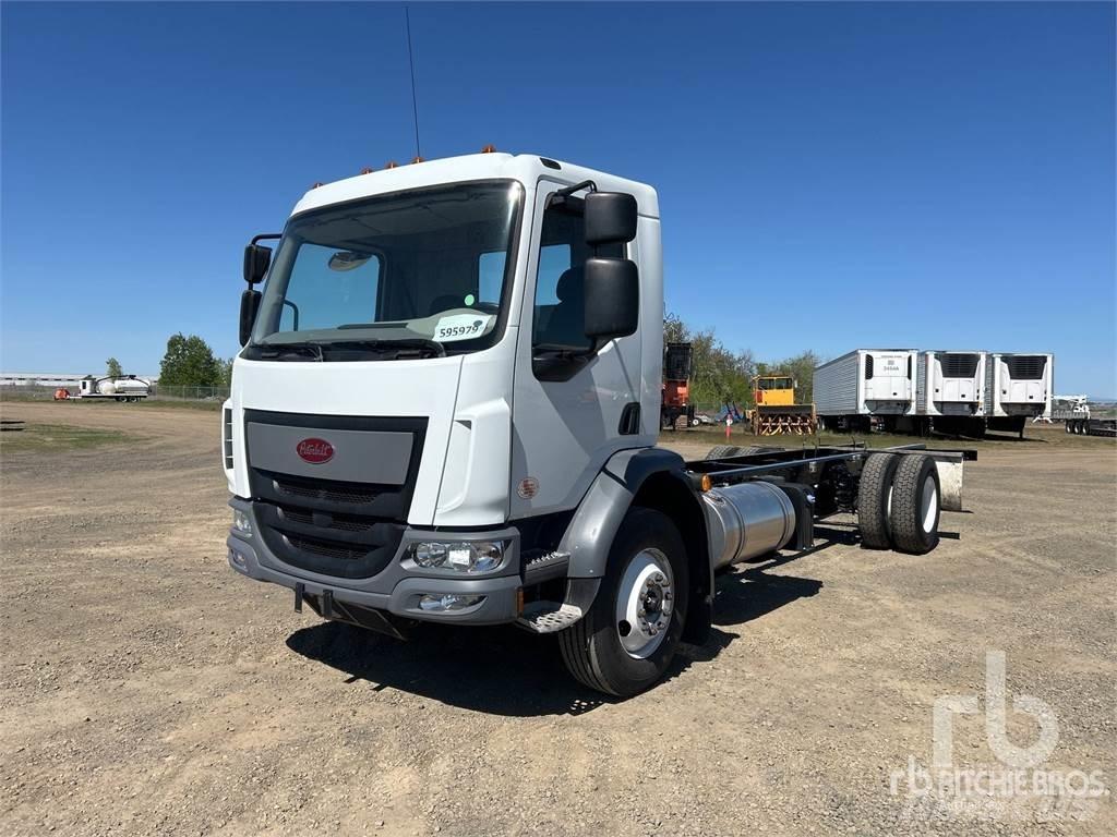 Peterbilt 220 새시 운전실 트럭