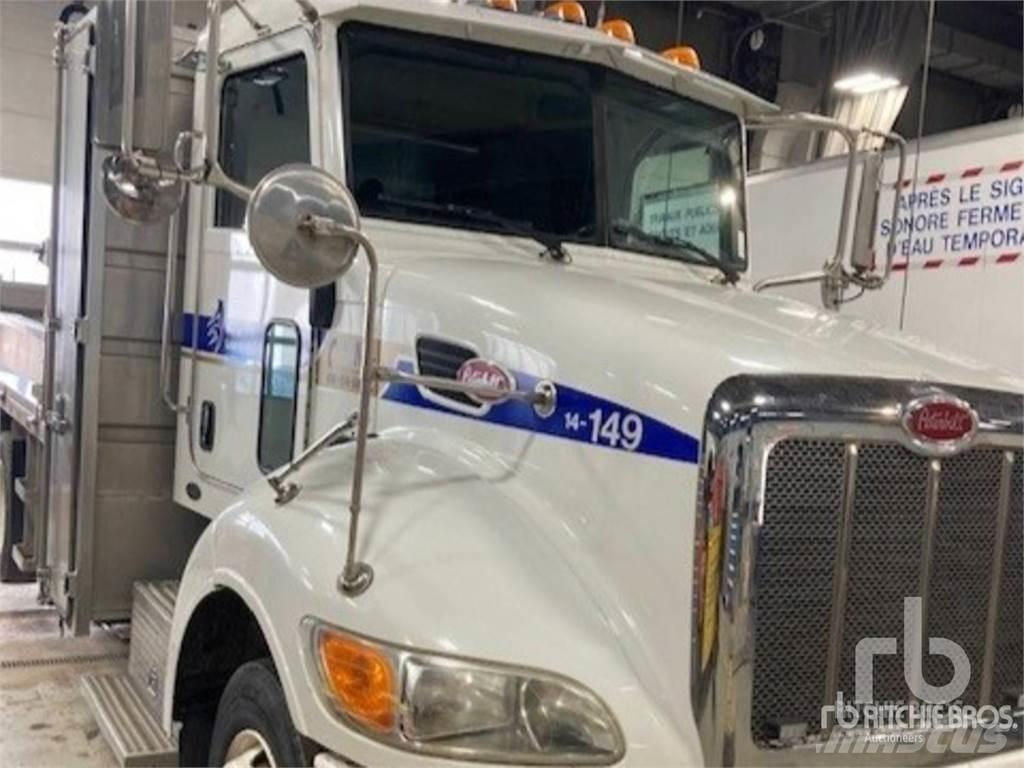 Peterbilt 330 덤프 트럭