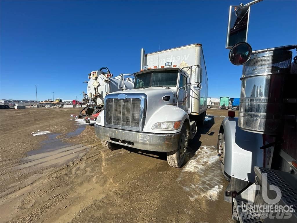 Peterbilt 335 패널 화물차