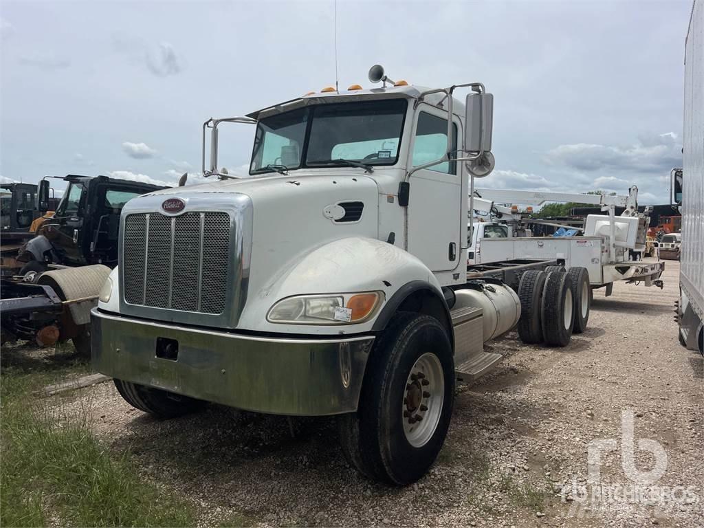 Peterbilt 335 새시 운전실 트럭