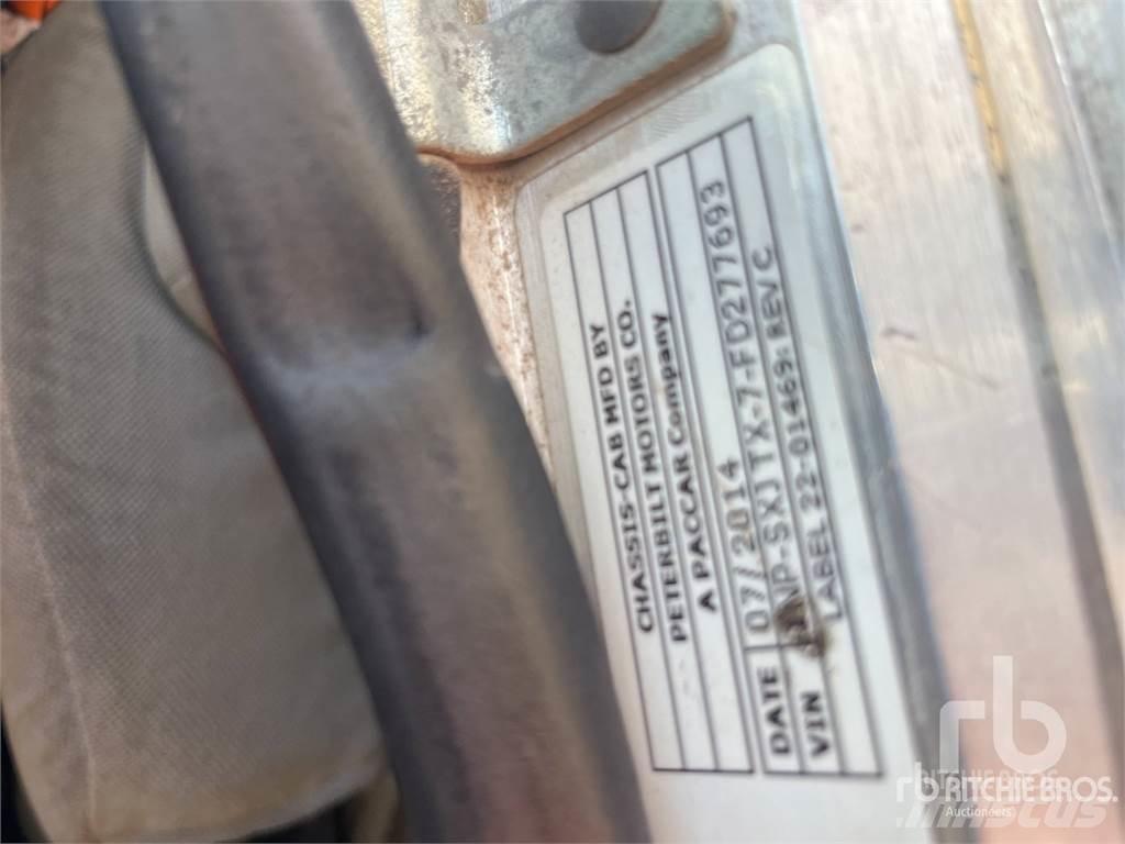 Peterbilt 365 크레인 트럭