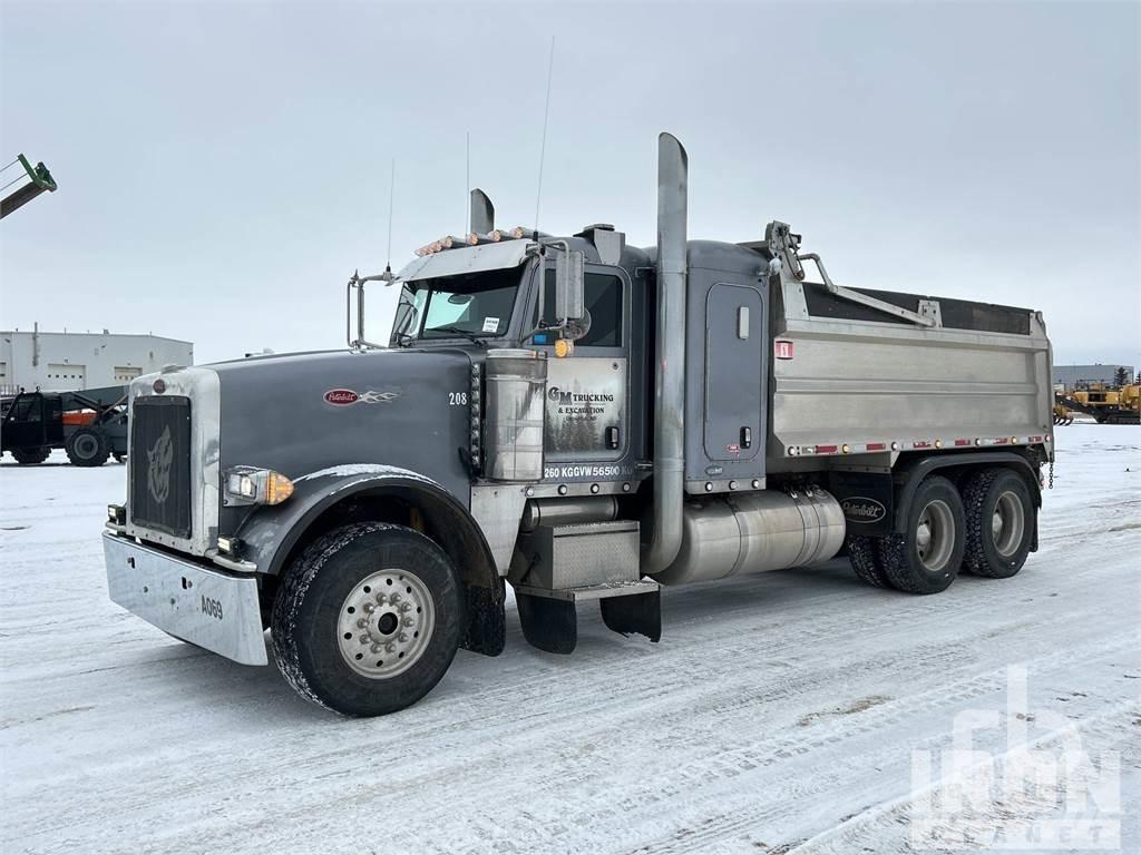 Peterbilt 367 덤프 트럭