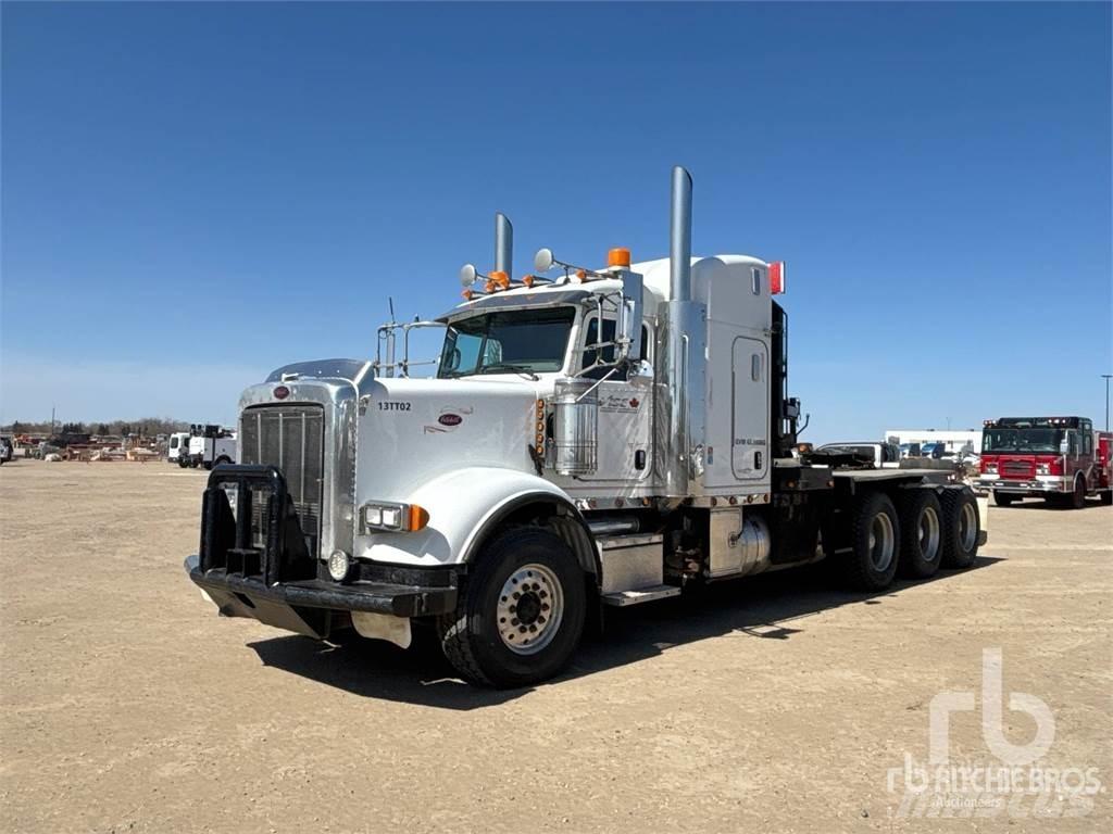 Peterbilt 367 플랫베드/윈치 트럭