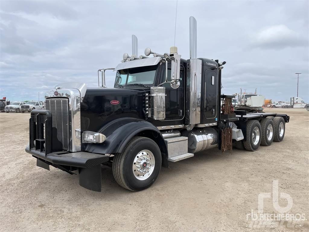 Peterbilt 367 플랫베드/윈치 트럭