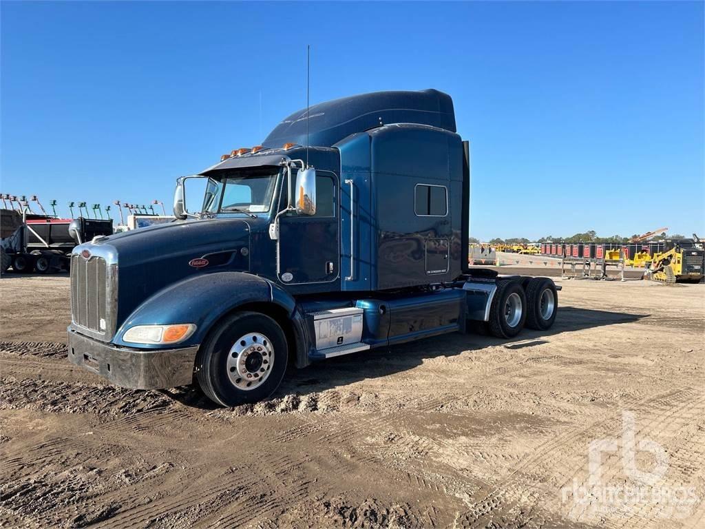 Peterbilt 384 트랙터 유닛