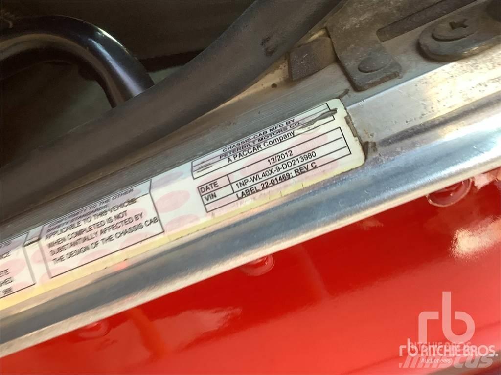 Peterbilt 388 덤프 트럭