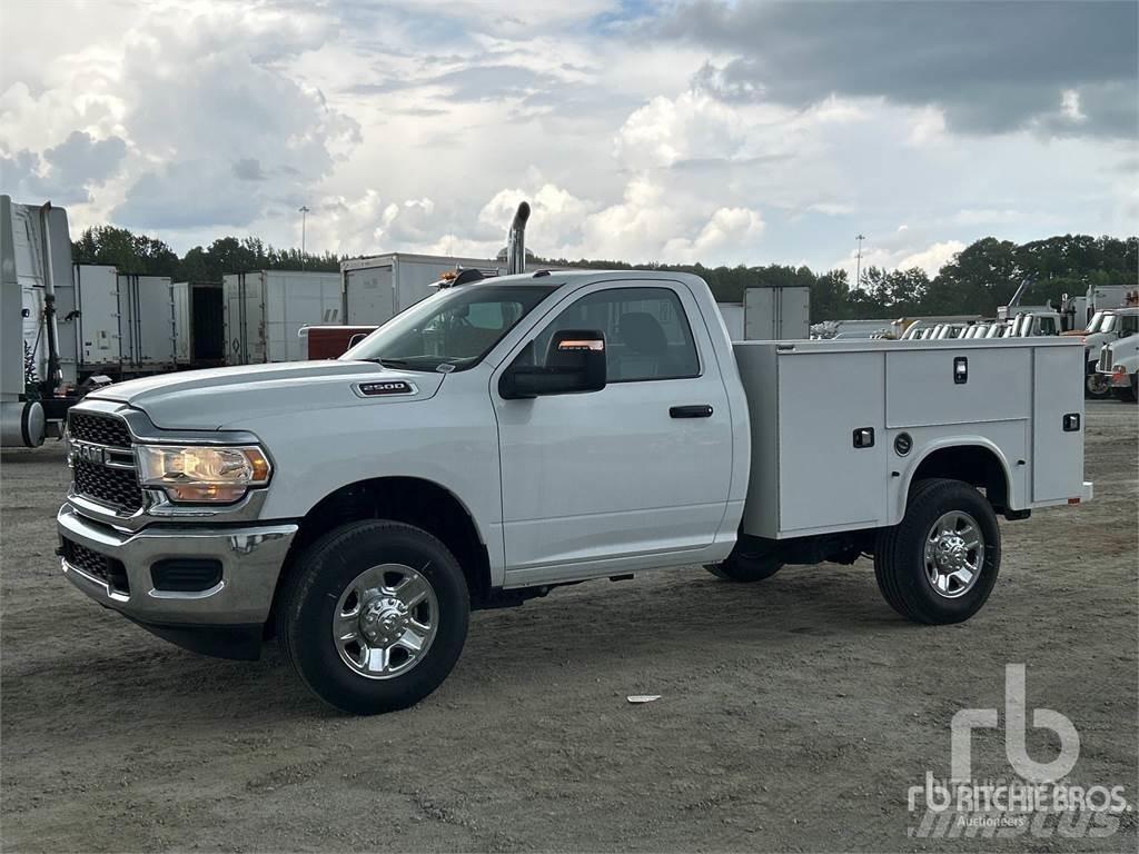 RAM 2500 시립/다목적 차량