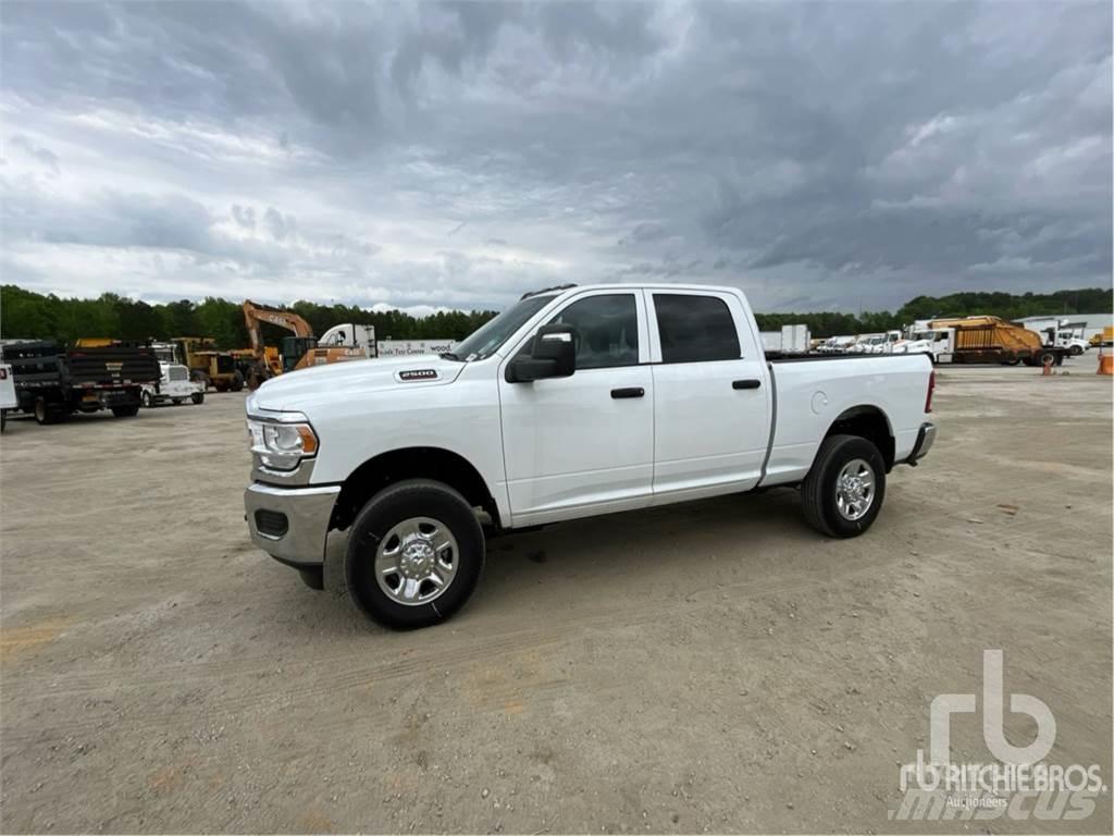 RAM 2500 픽업/드롭사이드