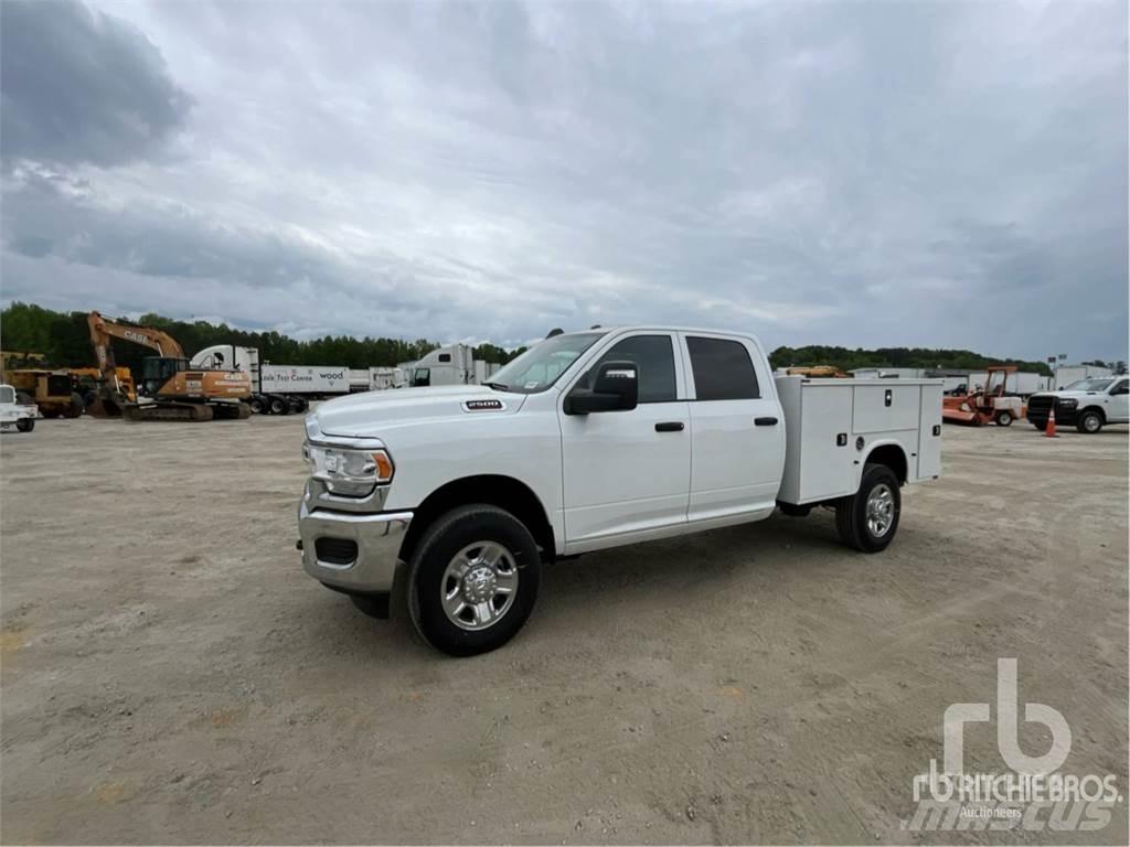 RAM 2500 시립/다목적 차량