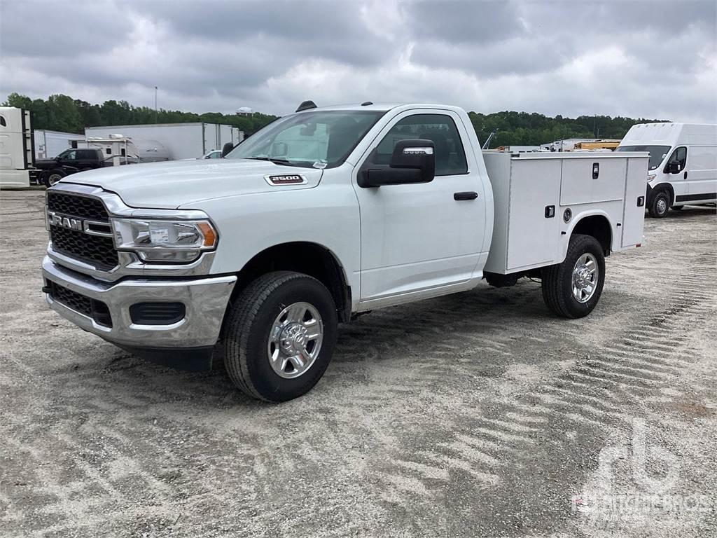 RAM 2500 시립/다목적 차량