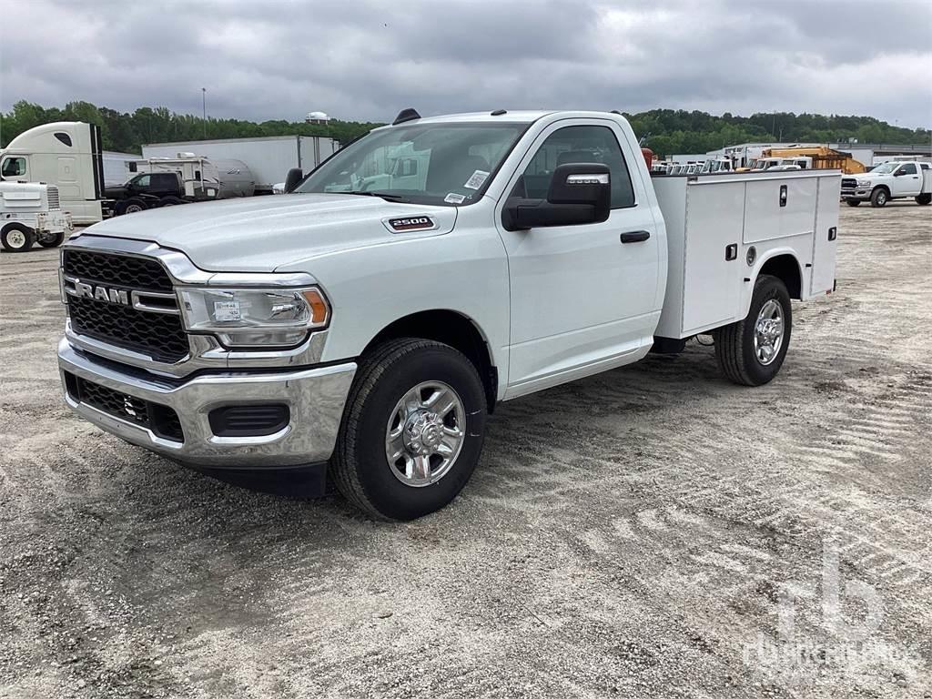 RAM 2500 시립/다목적 차량