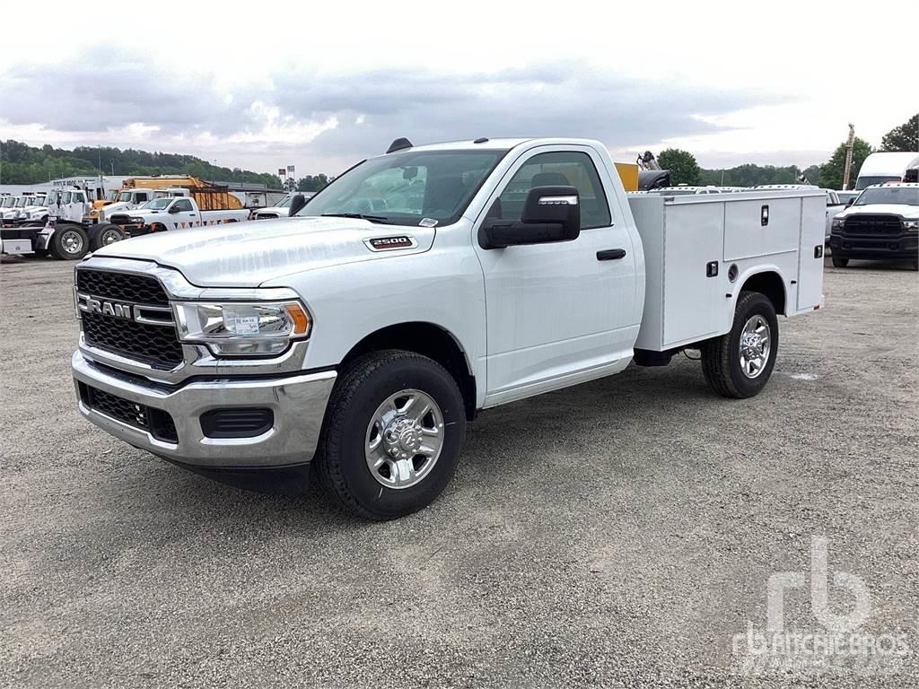 RAM 2500 시립/다목적 차량