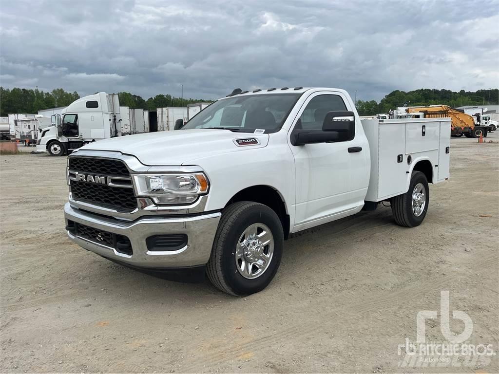 RAM 2500 시립/다목적 차량
