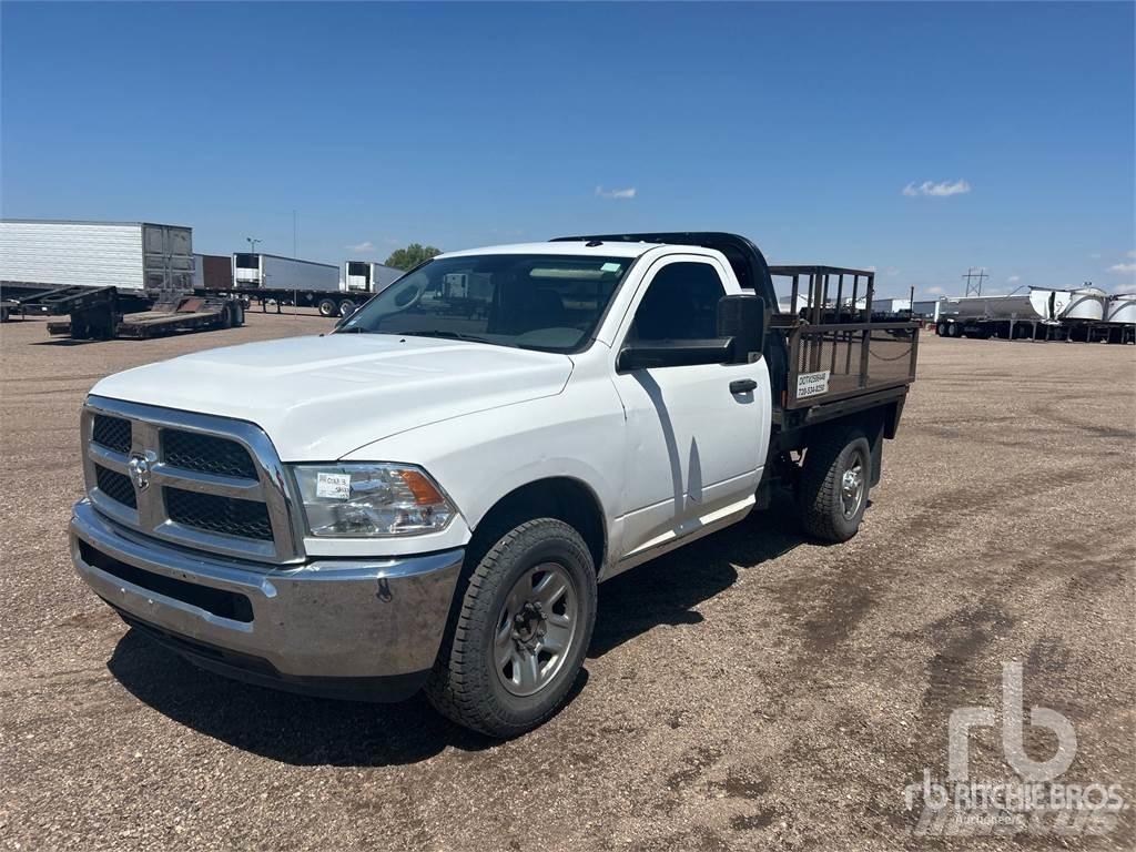 RAM 2500 플랫베드/드롭사이드 트럭
