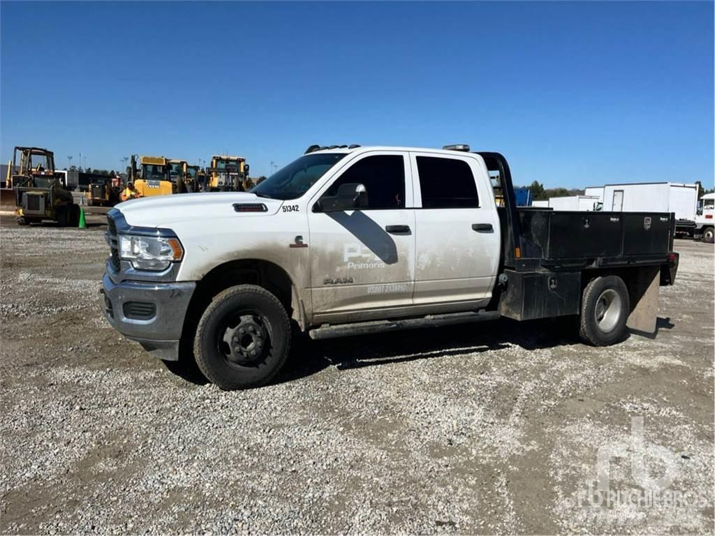 RAM 3500 플랫베드/드롭사이드 트럭