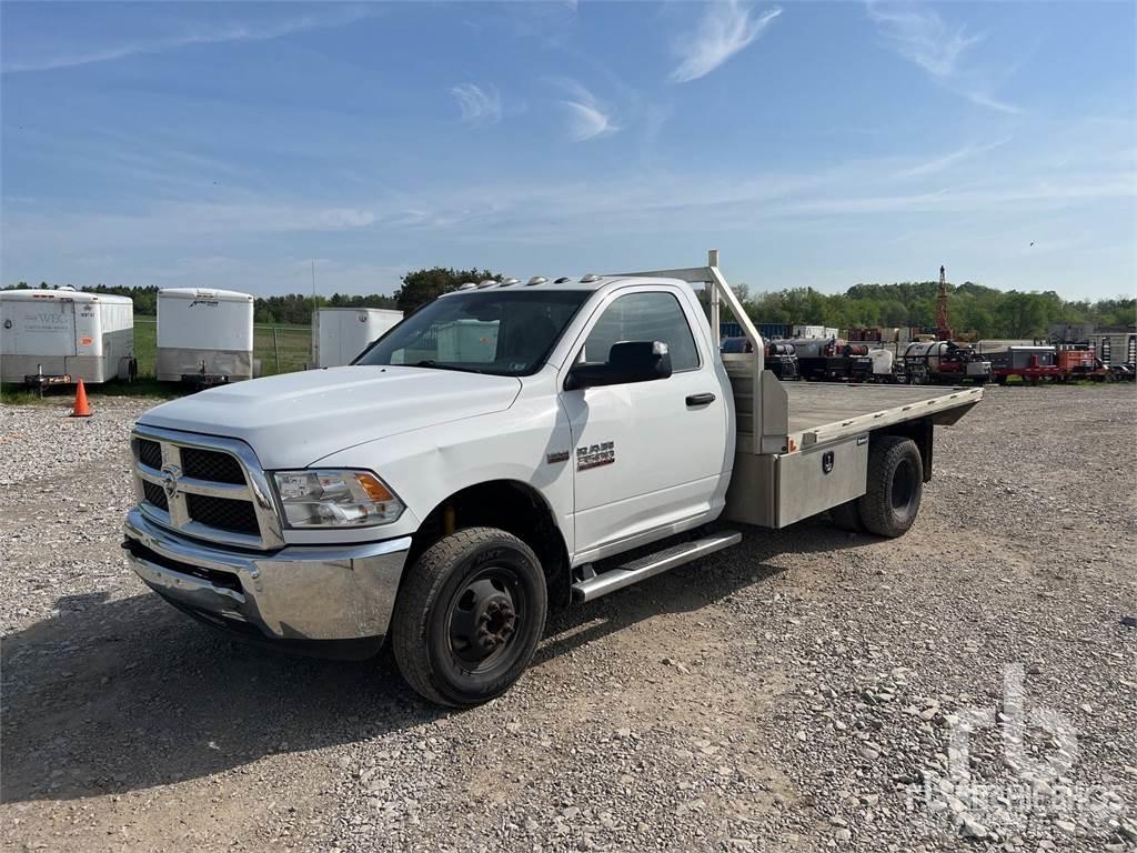 RAM 3500 플랫베드/드롭사이드 트럭