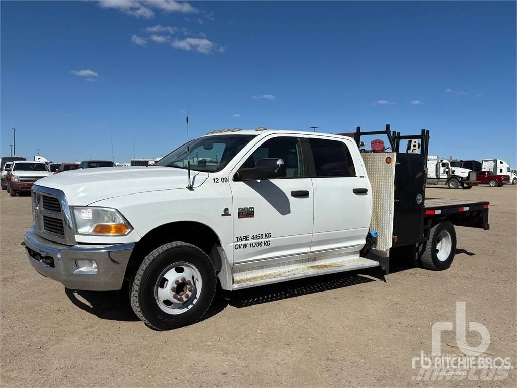 RAM 3500 플랫베드/드롭사이드 트럭