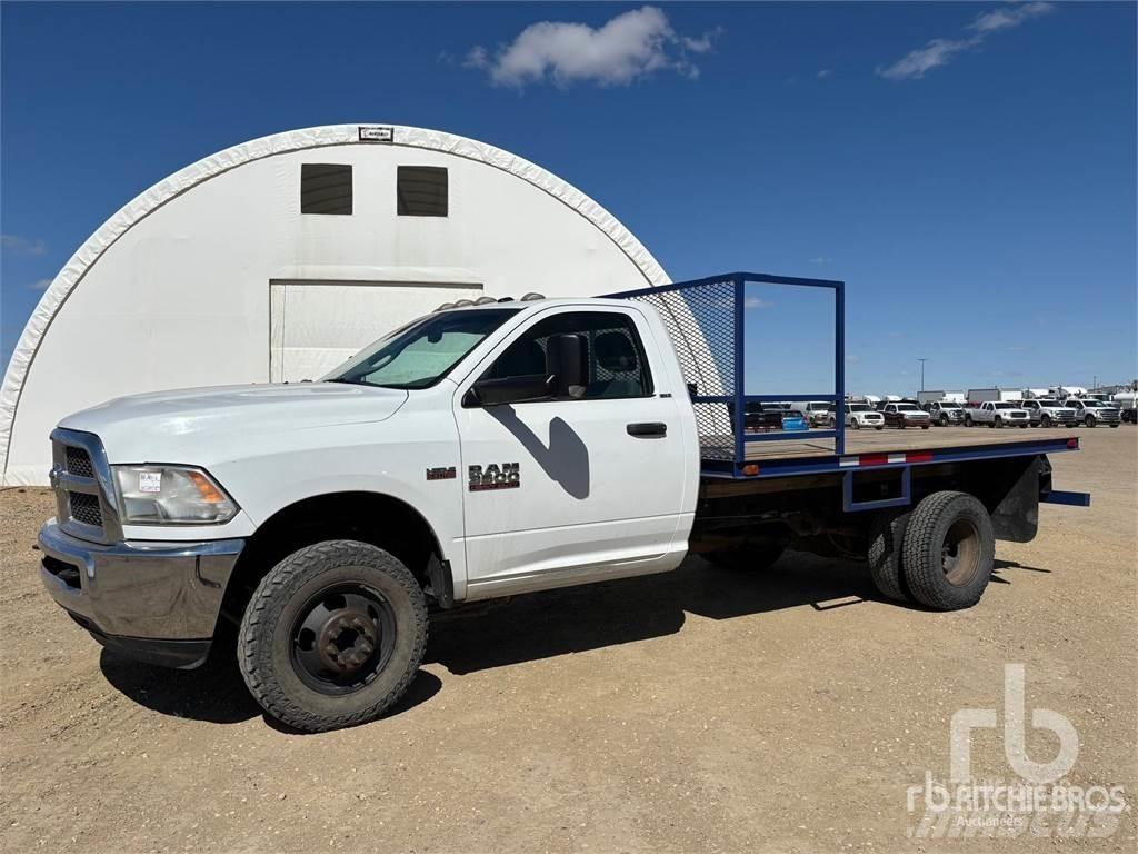 RAM 3500 플랫베드/드롭사이드 트럭
