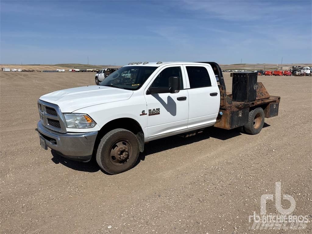 RAM 3500 플랫베드/드롭사이드 트럭