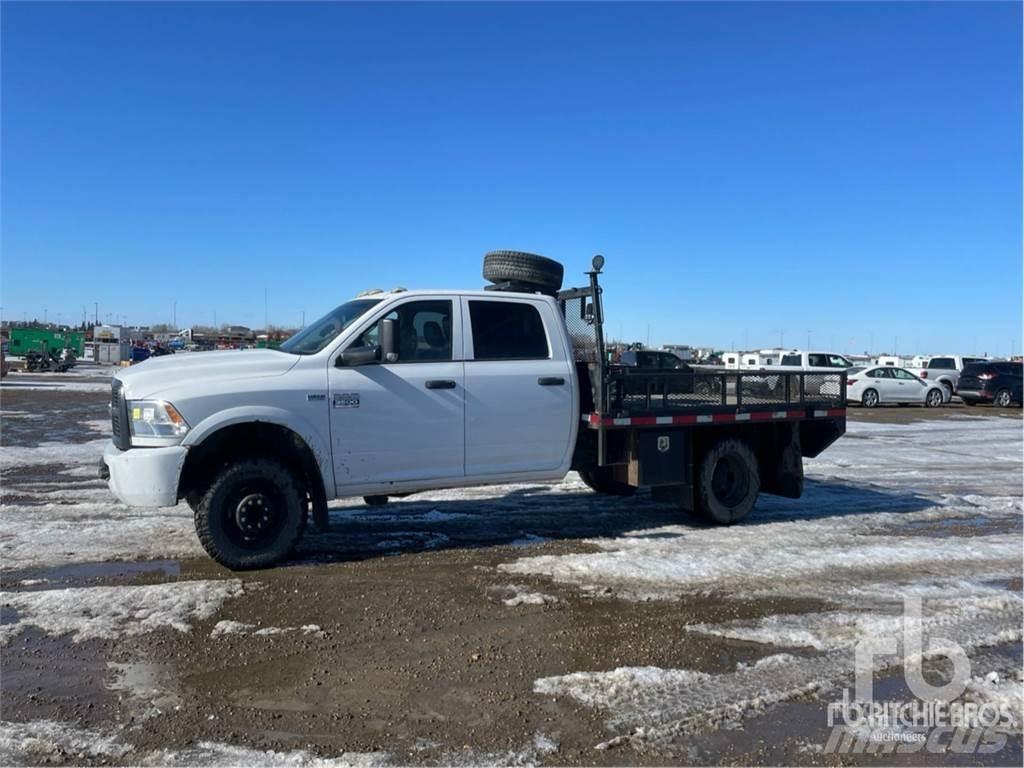 RAM 3500HD 플랫베드/드롭사이드 트럭