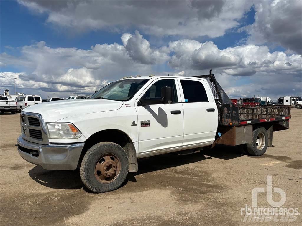 RAM 3500HD 플랫베드/드롭사이드 트럭