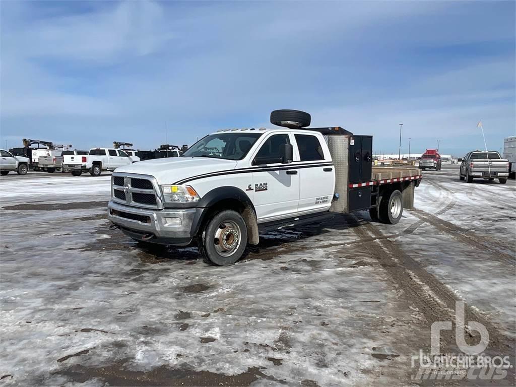 RAM 5500 플랫베드/드롭사이드 트럭
