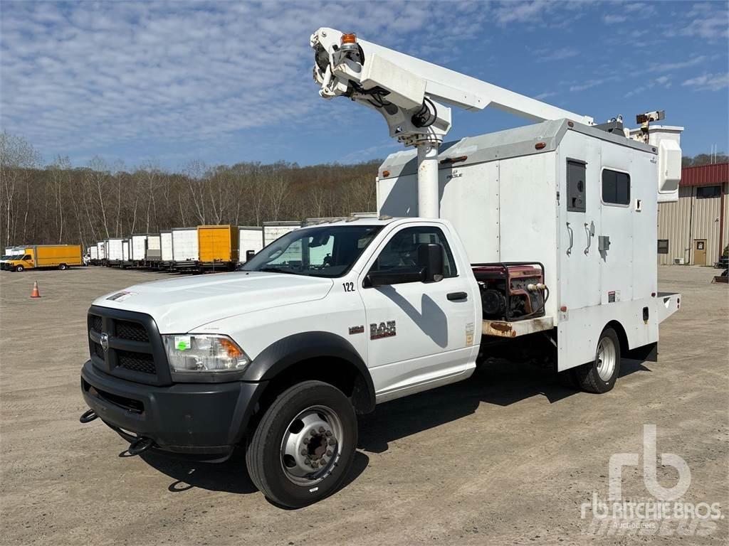 RAM 5500 트레일러 탑재 고소작업대