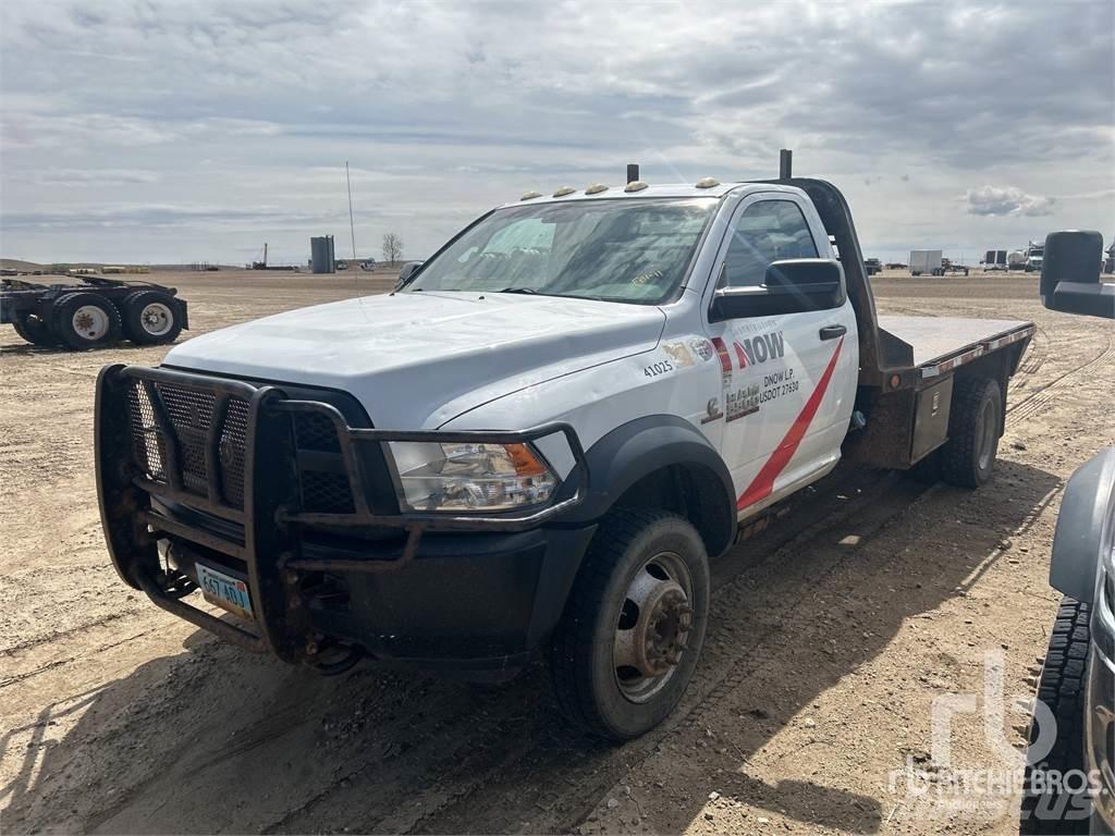 RAM 5500 플랫베드/드롭사이드 트럭