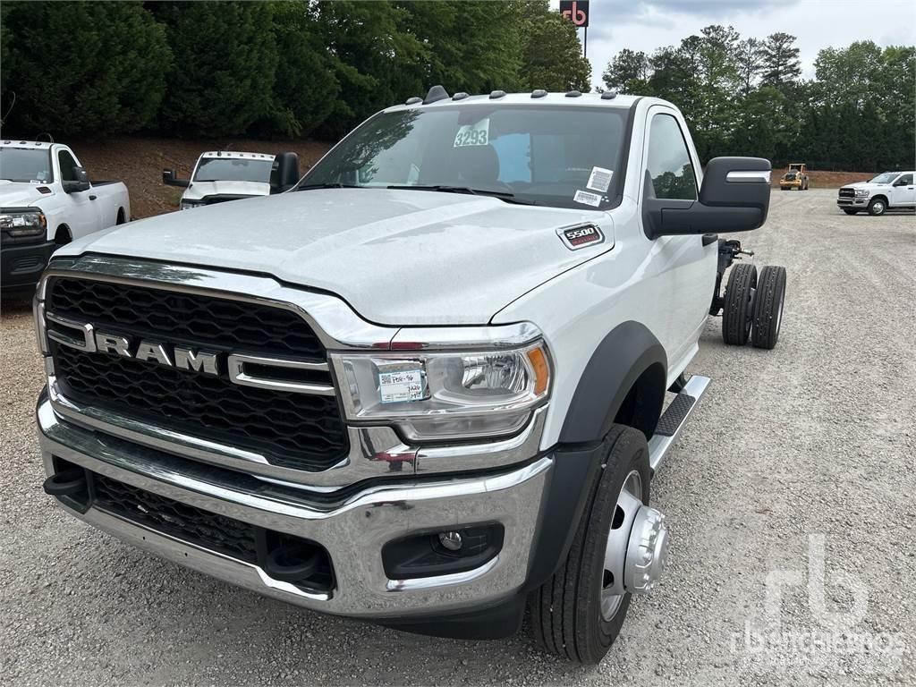 RAM 5500 새시 운전실 트럭