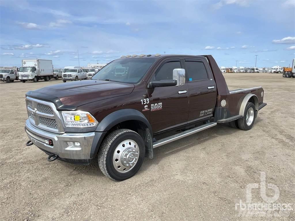 RAM 5500HD 플랫베드/드롭사이드 트럭