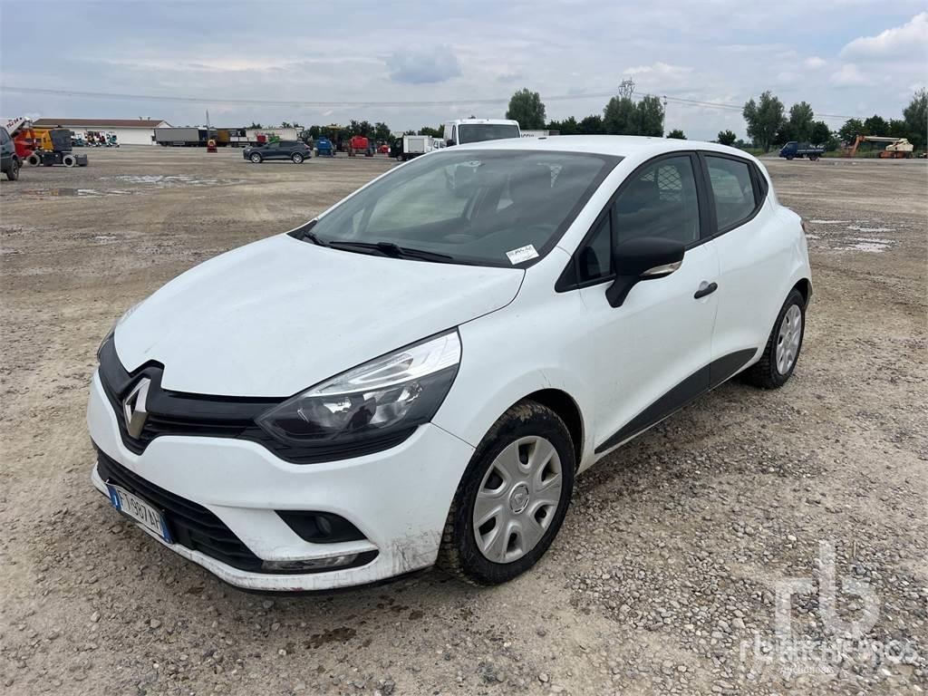 Renault CLIO 패널 화물차