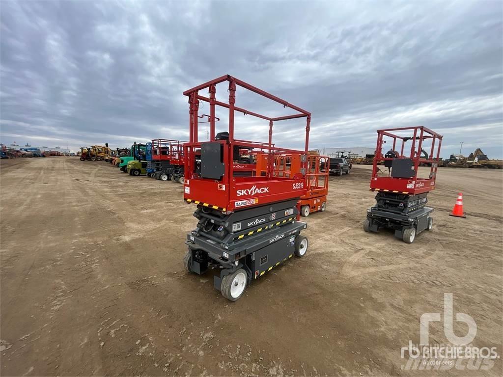 SkyJack SJ3219 가위형 리프트