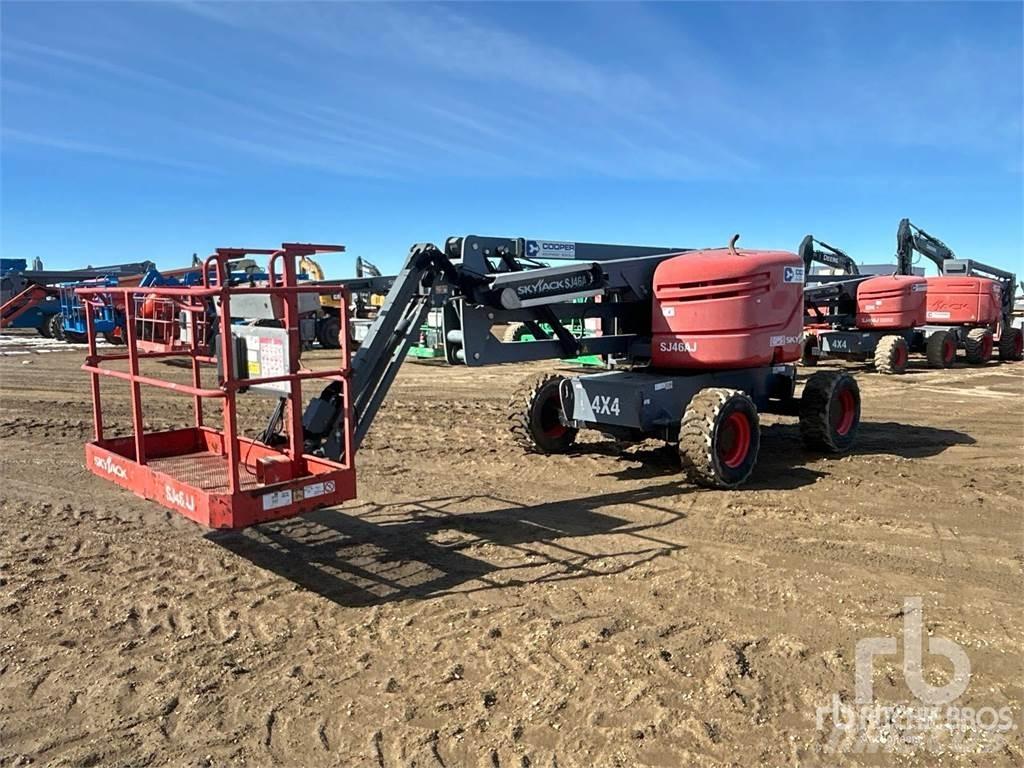 SkyJack SJ46AJ 관절형 전동이동 리프트