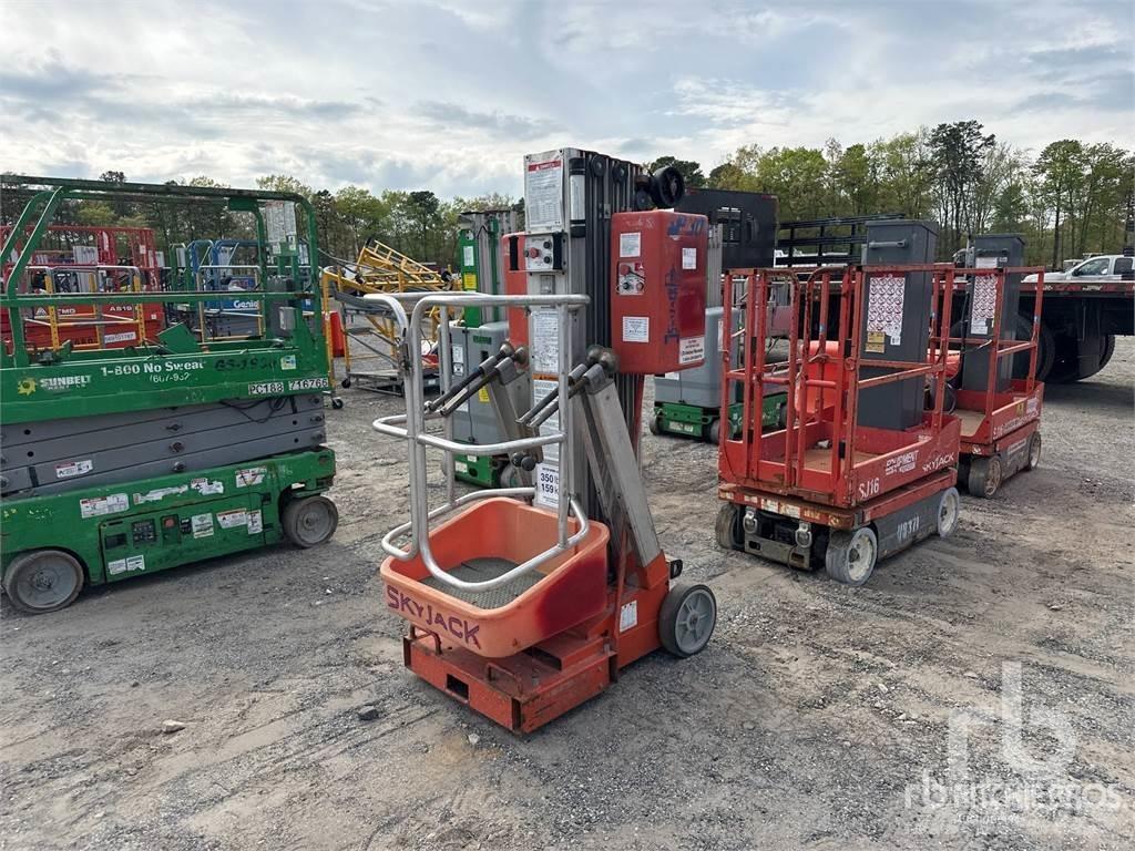 SkyJack SJP30 관절형 전동이동 리프트