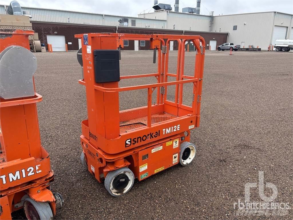 Snorkel TM12E 관절형 전동이동 리프트