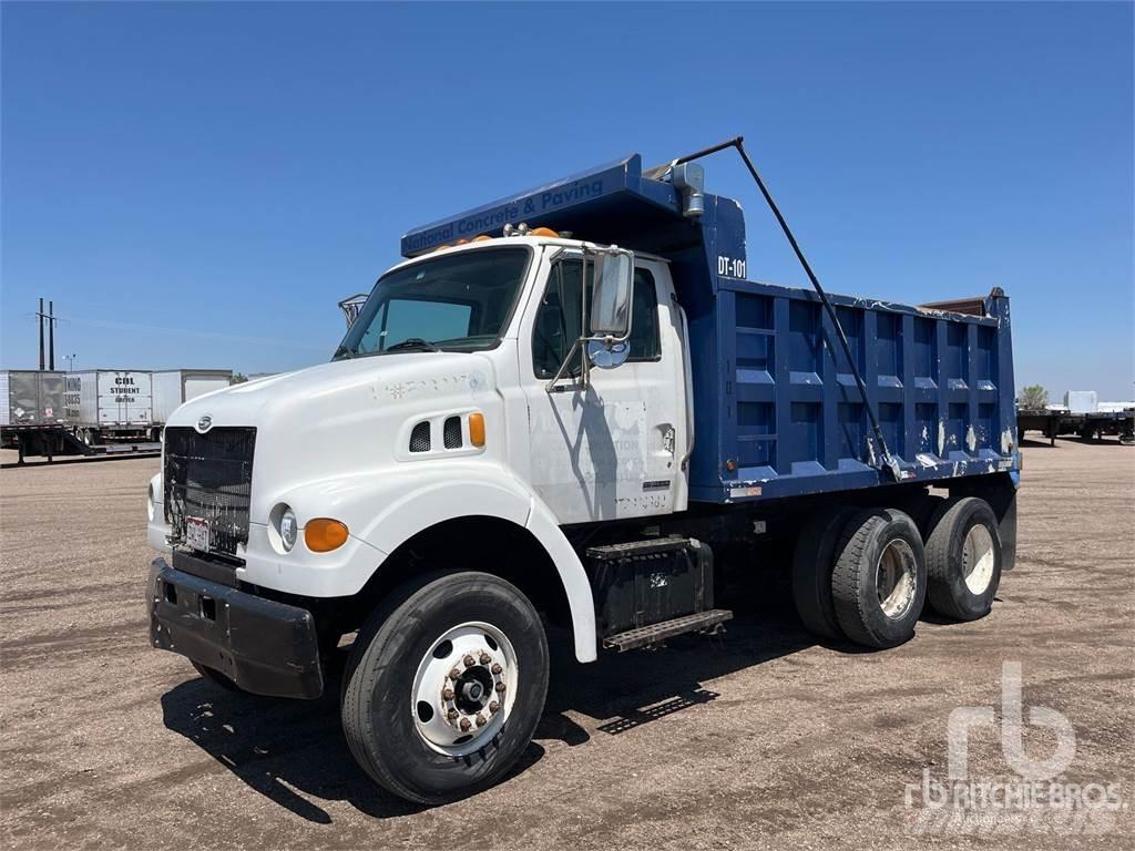 Sterling L7500 덤프 트럭