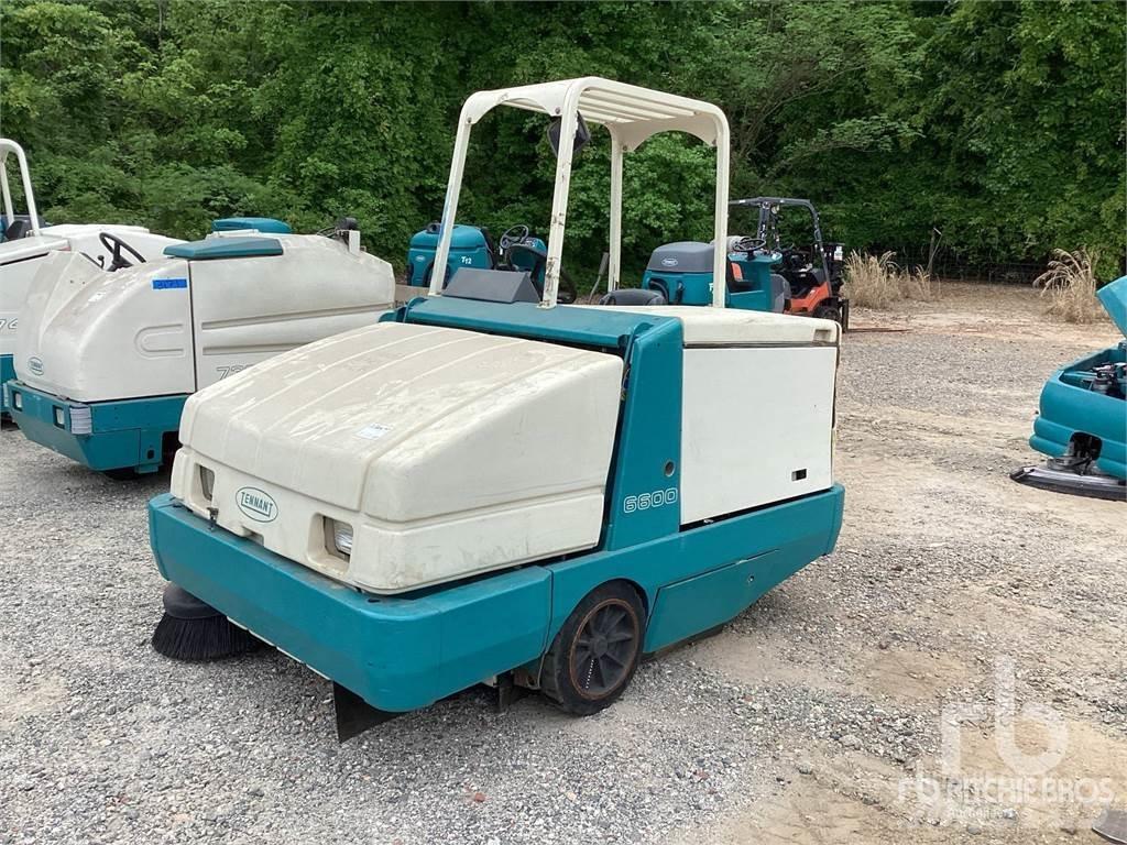 Tennant 6600 도로 청소차