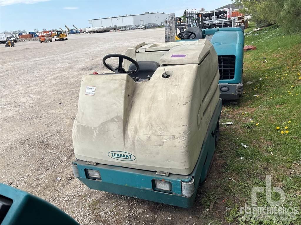 Tennant 7300 도로 청소차