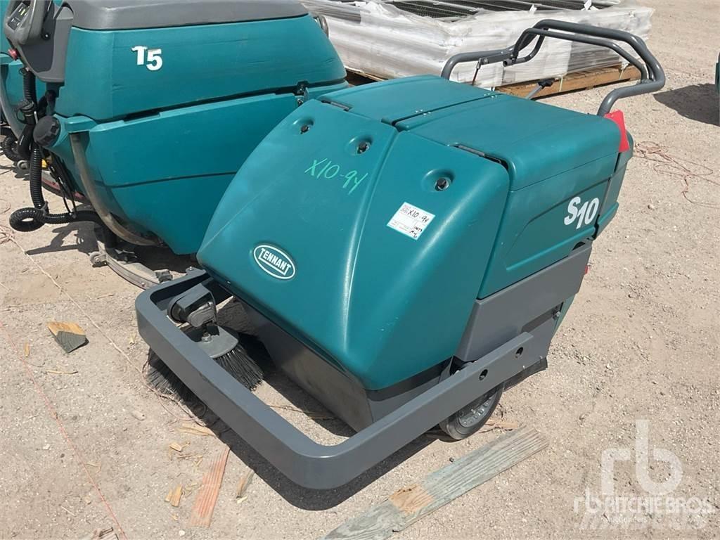 Tennant S10 도로 청소차