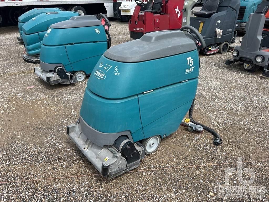 Tennant T5 도로 청소차