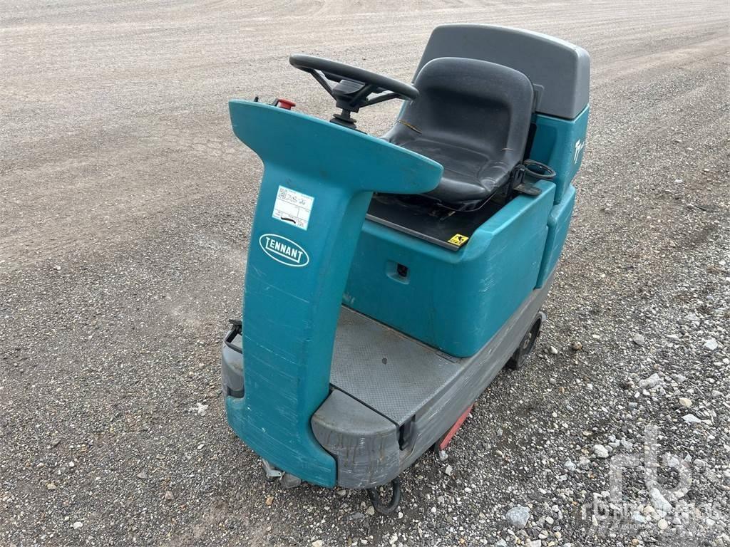 Tennant T7 도로 청소차
