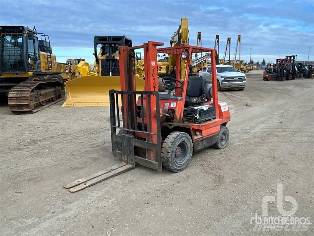 Toyota 3FGL25 디젤 지게차